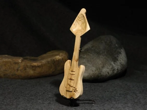 Originální lžička z kousku dubu - vyjímečně vytvořená na zakázku